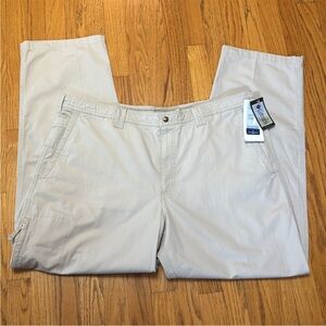 *NWT* Columbia Pierre Stone/Bone Color Utility 6 Pocket Pants Men's Size 42/32